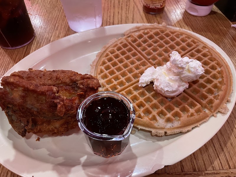 Roscoe's House of Chicken 'n Waffles - photo 4