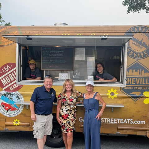 Gaston Street Eats Co. Food Trucks & Catering - photo 4