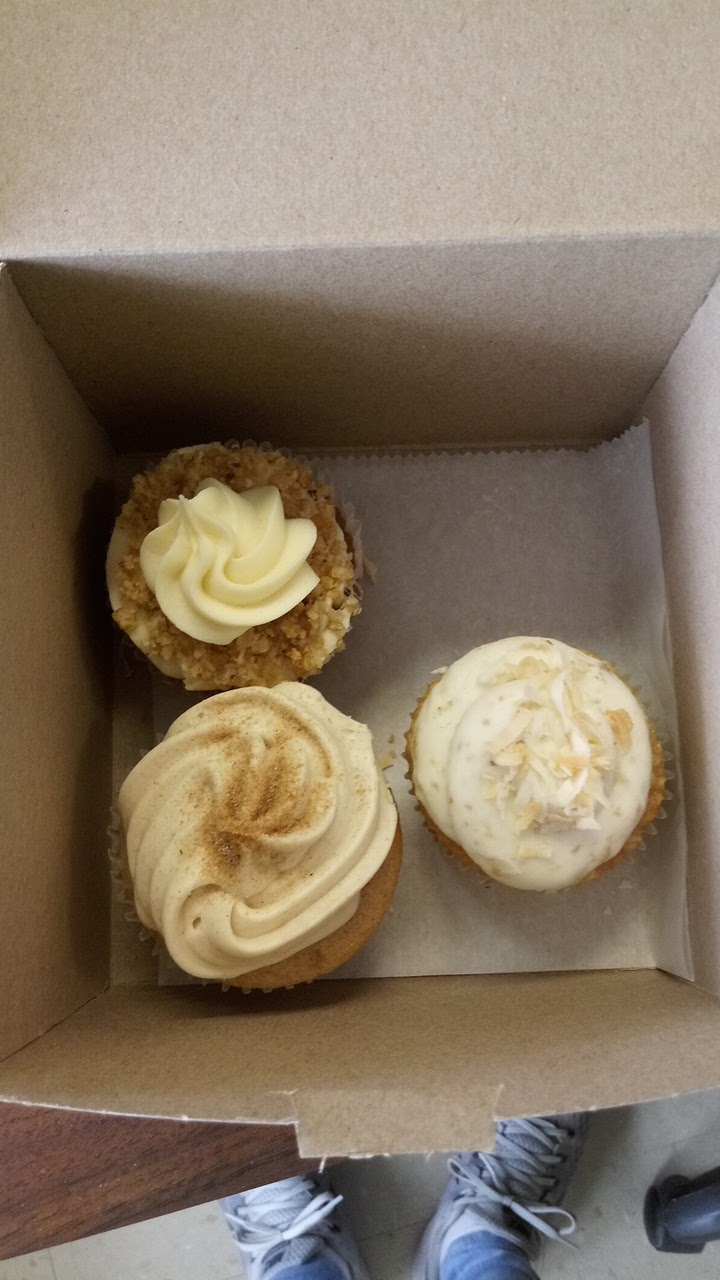 Fiorello Bakery & Deli - photo 5