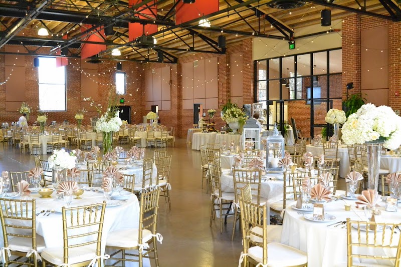 Laurenda's Family Restaurant & Catering - photo 5