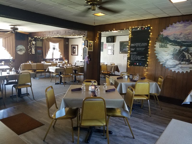 Hide-A-Way Restaurant - photo 3