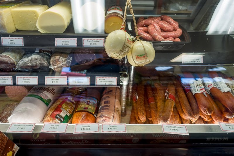 Italia Panetteria & Deli - photo 2