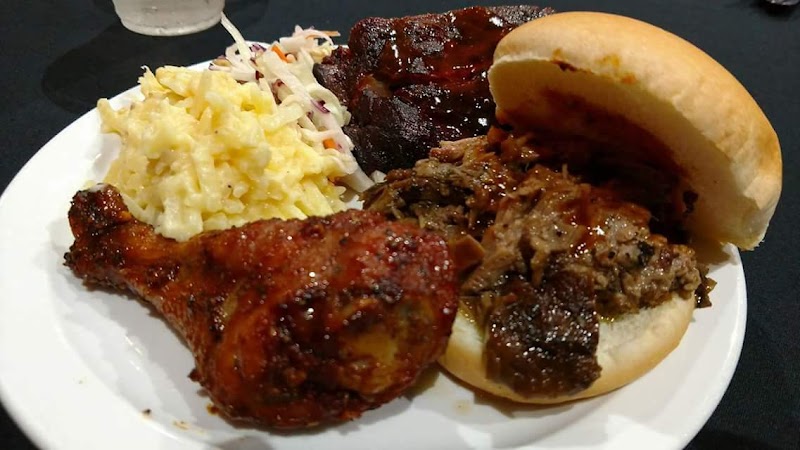 Heck's Dakota Style BBQ - photo 2