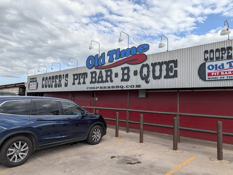 Cooper's Old Time Pit Bar-B-Que - Catering in Llano, Texas
