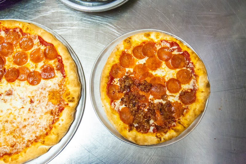 Mimmo's Pizzeria & Restaurant - St. Albans - Catering in St Albans City, Vermont