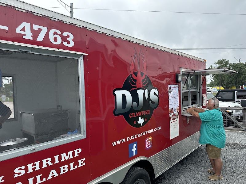 DJ's Crawfish- Food Truck - photo 3