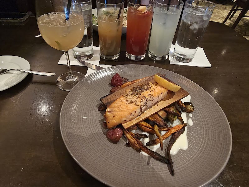 Harvest Seasonal Grill - Newtown - photo 3