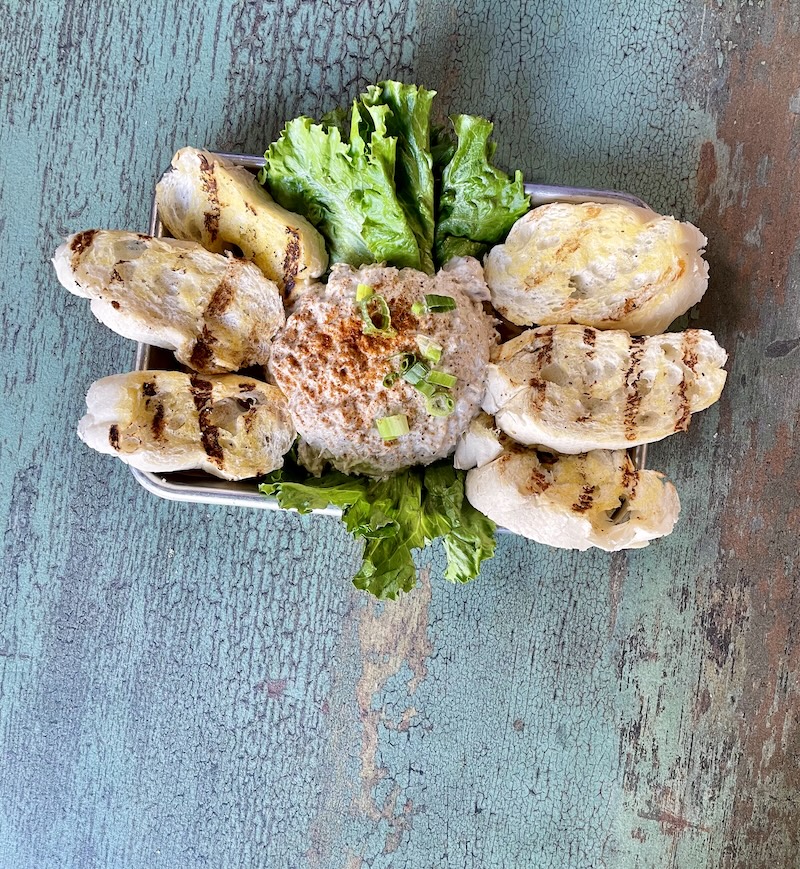 Salty Pearl Raw Bar and Steamer - Catering in Pensacola, Florida
