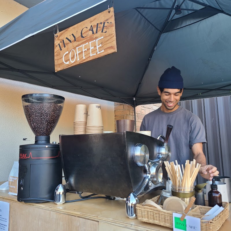 Tiny Café - photo 3