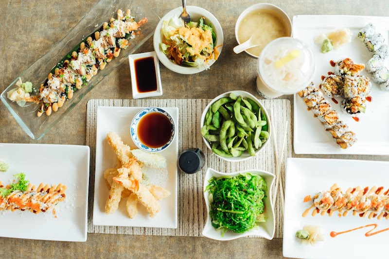 Lucky Sushi Cafe - Catering in Grand Haven, Michigan