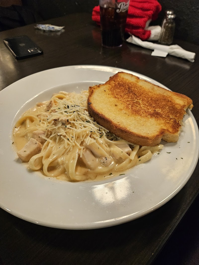 Angelina's Restaurant & Bar - Catering in Alexandria, Minnesota
