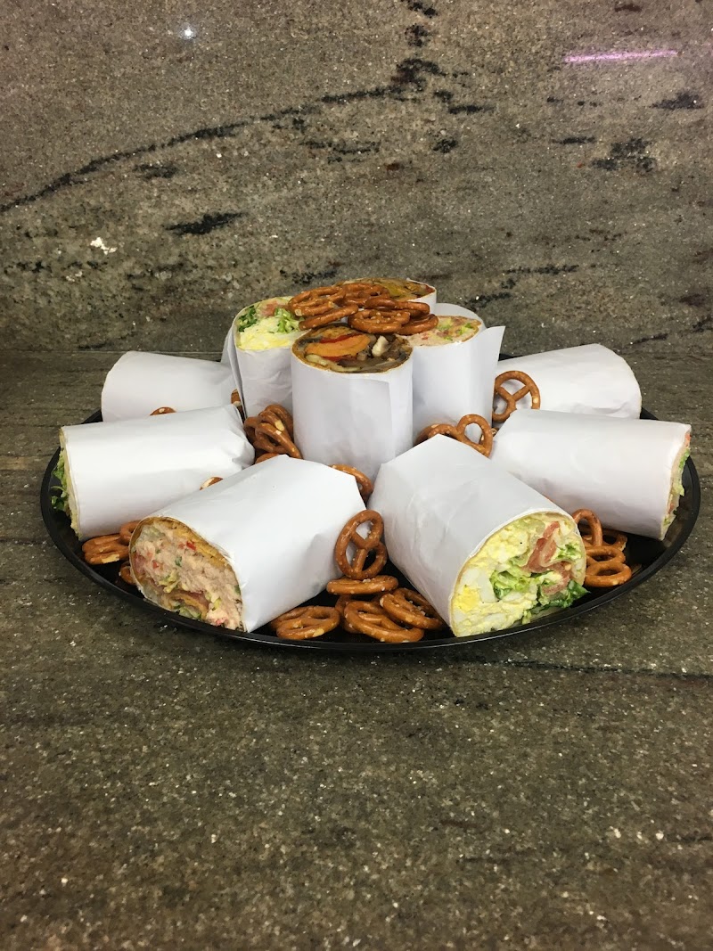 Middle Neck Glatt Catering Deli & Butcher - photo 5