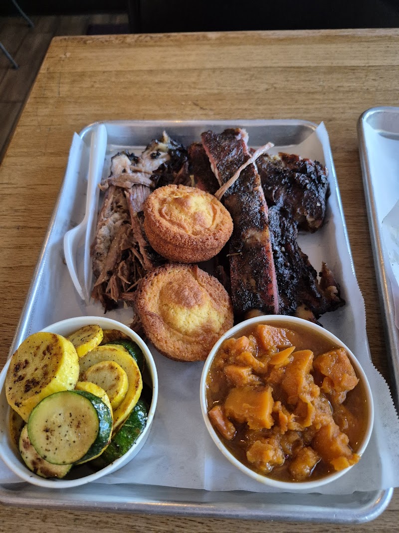Gram's BBQ Restaurant & Catering - photo 3