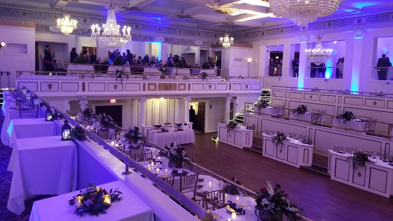 Lafayette Grande Banquet Facility - Traveling Chef Catering - photo 2