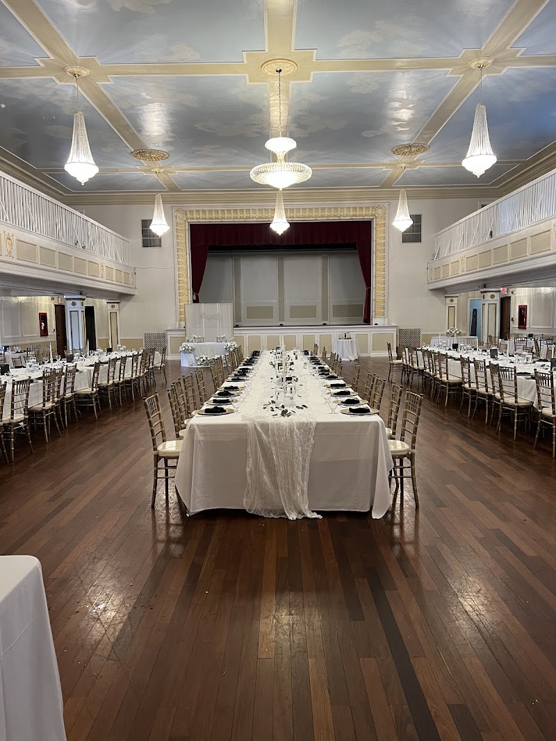 Lafayette Grande Banquet Facility - Traveling Chef Catering - photo 3