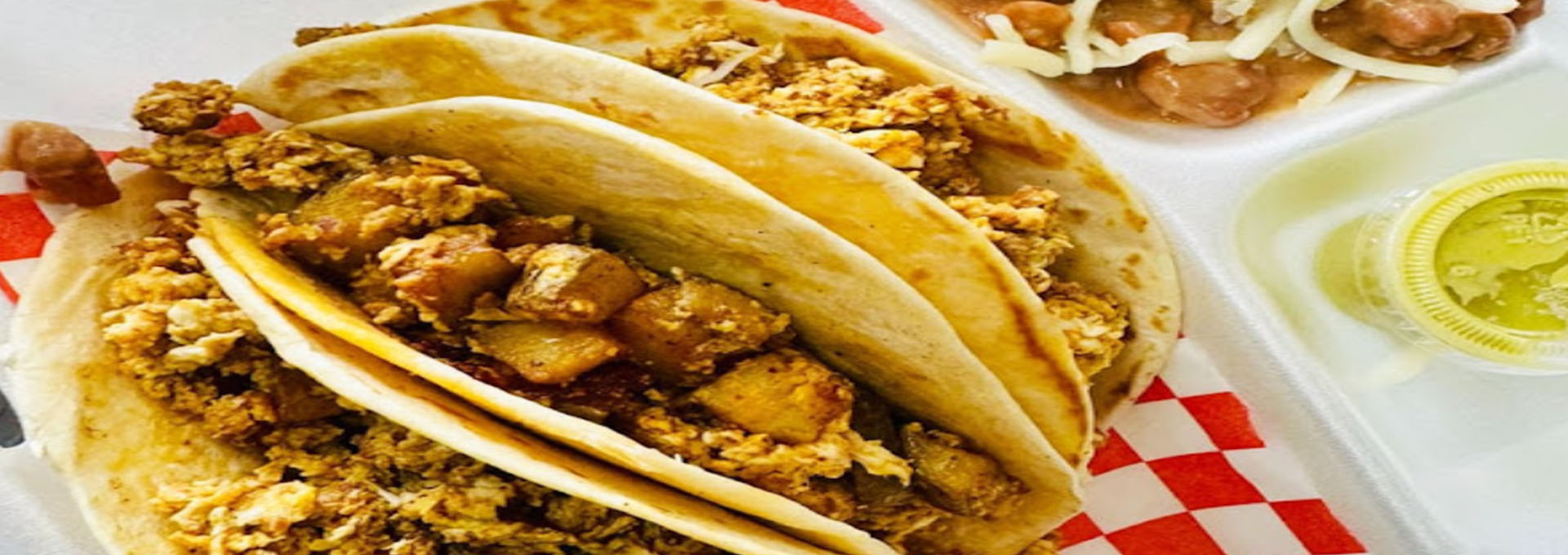 PINAS TACOS CATERING - photo 2