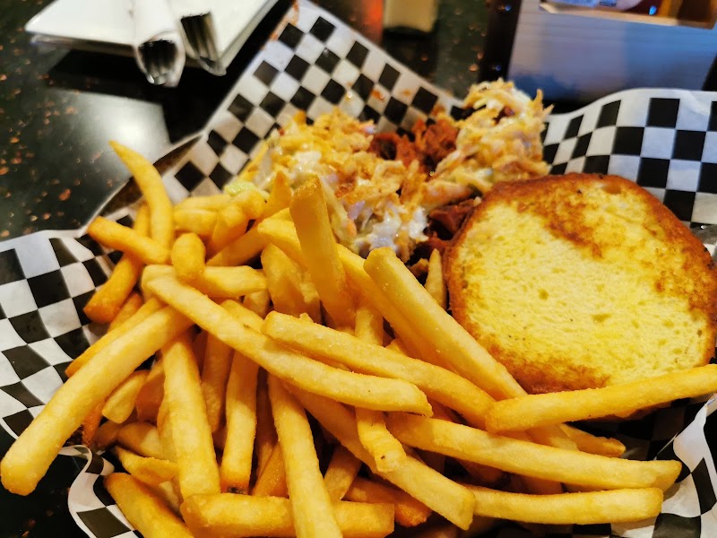 Grizzly Grill - photo 4