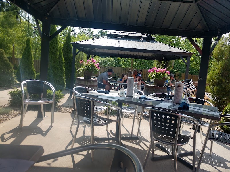 Latitude 42° Brewing Company Portage - photo 4