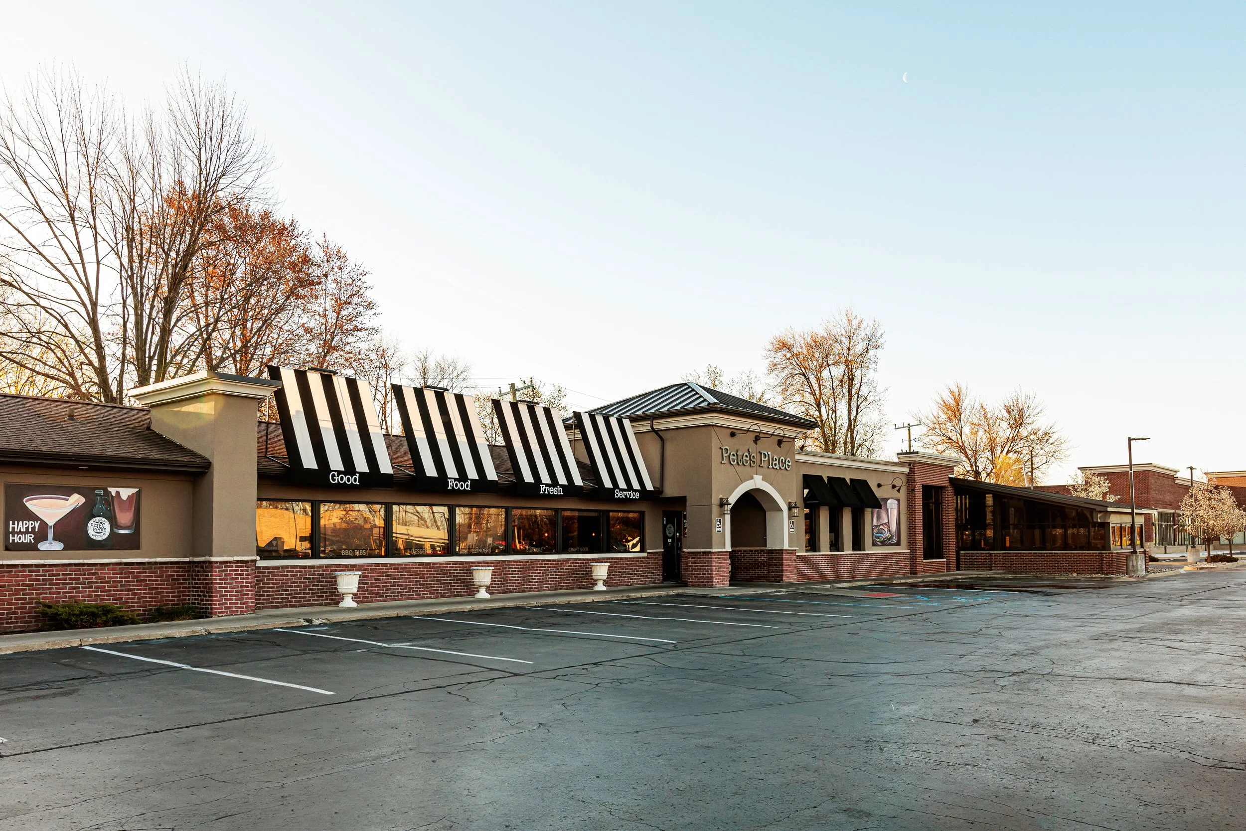 Pete's Place Restaurant - photo 5