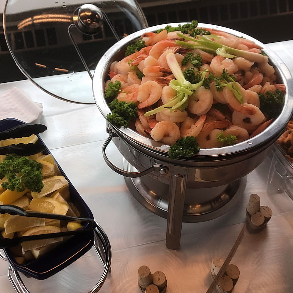 Breeze Inn Restaurant & Lounge - Catering in Seward, Alaska