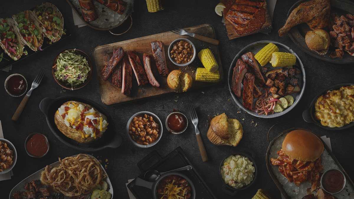 Famous Dave's Bar-B-Que - Catering in El Paso, Texas