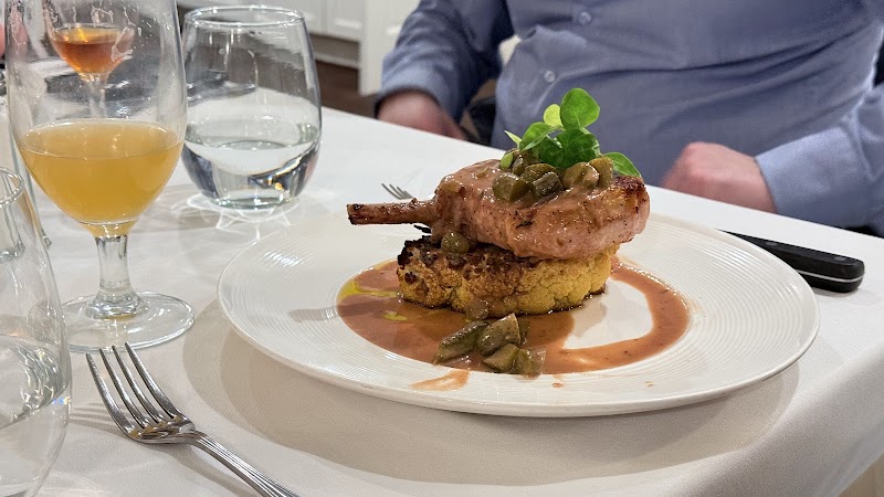 Mirabelle Restaurant & Tavern - photo 4