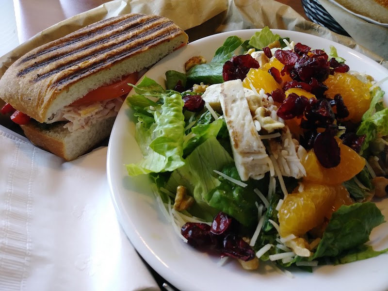 Picasso Deli - photo 3