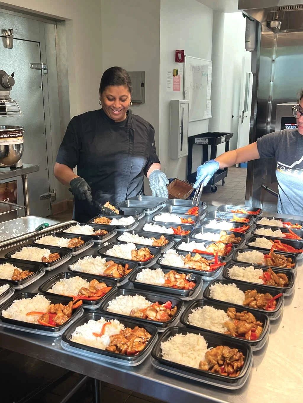 Dee's Organic Catering - photo 2