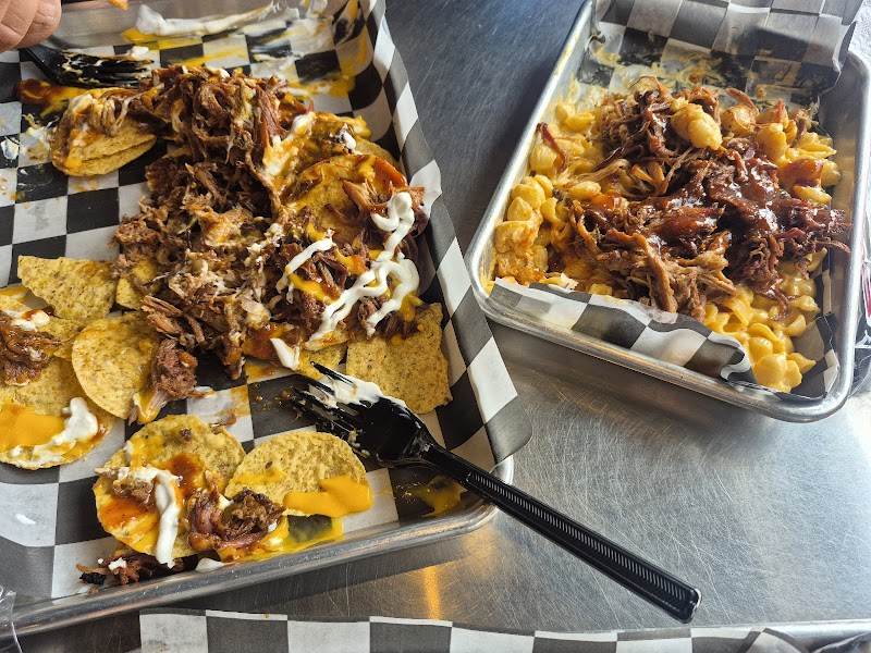 The Smoke N' Pig BBQ - photo 2