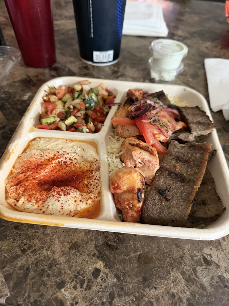 Stephano's Greek & Mediterranean Grill - photo 5