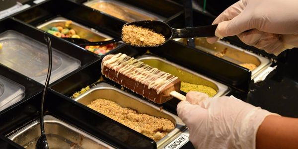 Scoop N Stick- Ice cream catering - photo 3