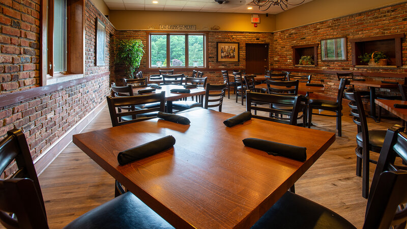 Barnyard & Carriage House - photo 2