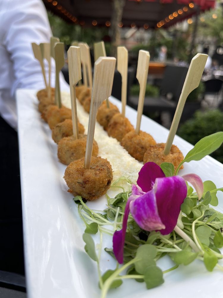 TAVERN ON THE GREEN CATERING - photo 4
