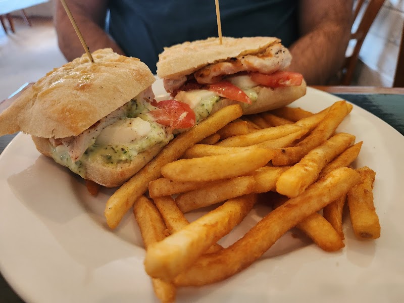 Costa's Kitchen - photo 4