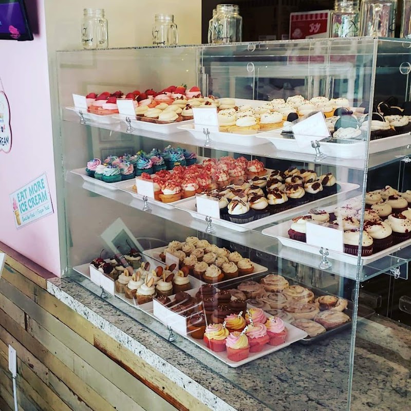K & J's Elegant Pastries - Catering in Birmingham, Alabama