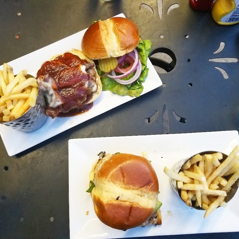 Roxie's on Grand - photo 2