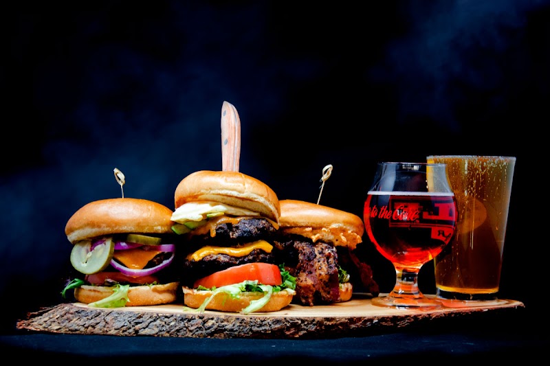 Traditions on the Lake - Catering in Seneca, South Carolina