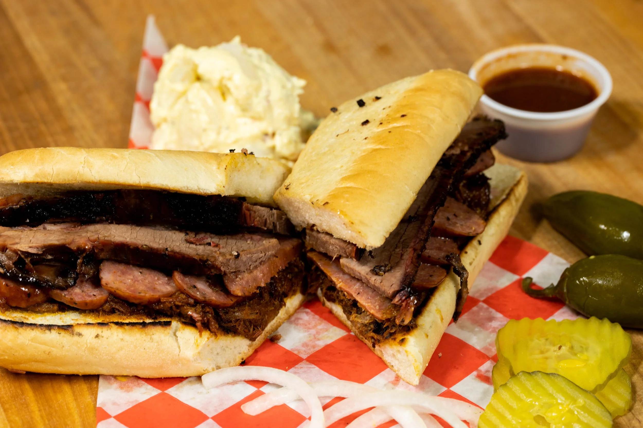 Hoegemeyer's Barbeque Barn - photo 3