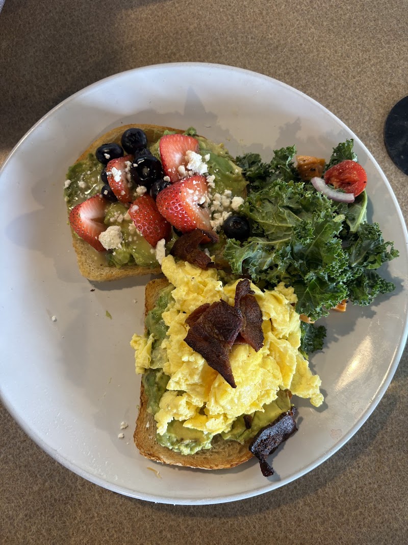 Girasol Cafe and Bakery - photo 3