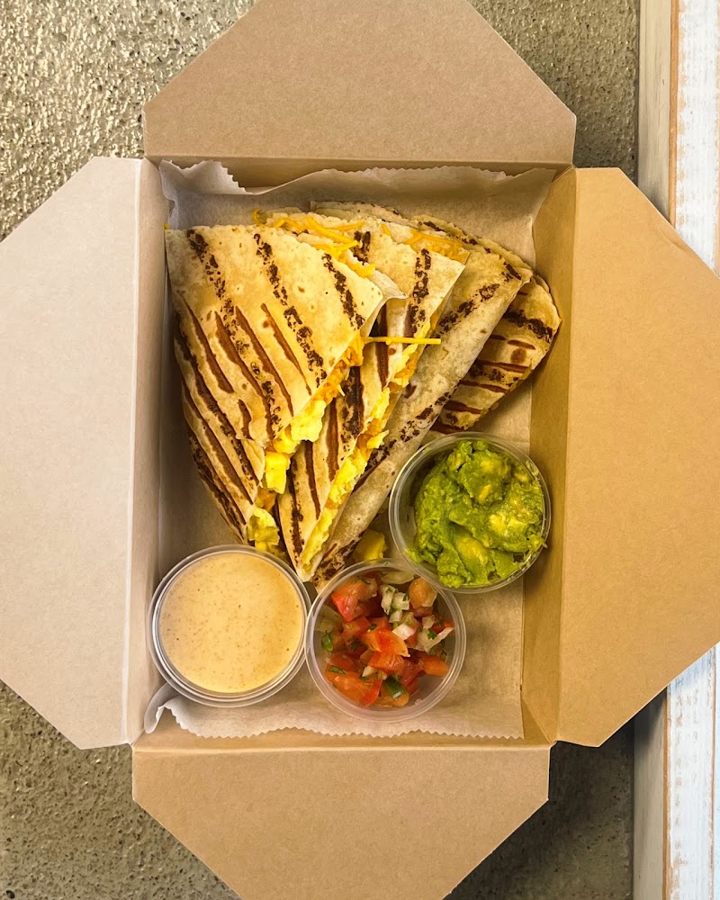 Troy's Fresh Kitchen Express - photo 2