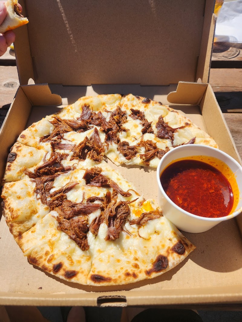 Freddy's Kitchen Food Truck - photo 3