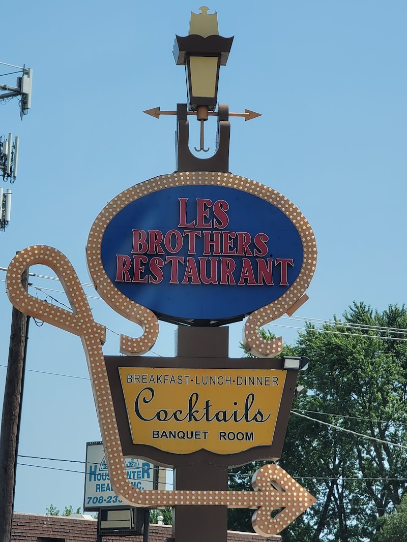 Les Brothers Restaurant - Catering in Oak Lawn, Illinois