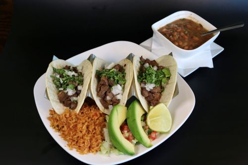 Dos Amores Tex Mex & Lounge - photo 3