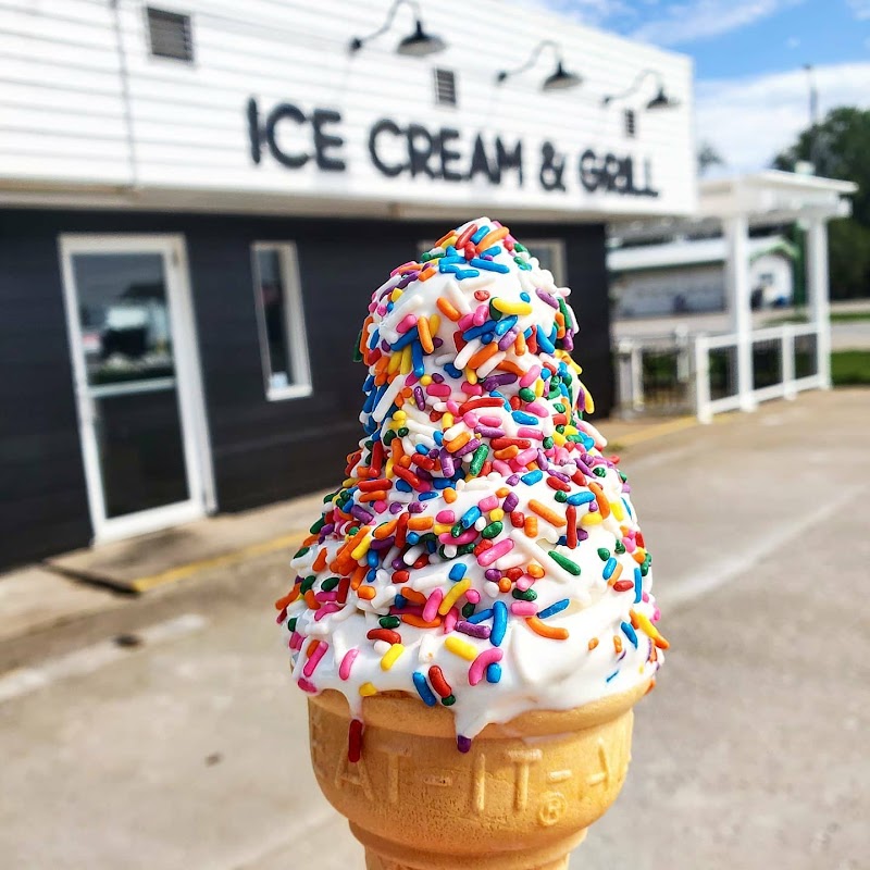 Arty's Ice Cream & Grill - photo 4