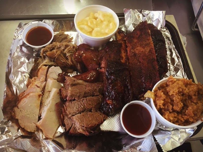 Bottomless Pit BBQ & Catering - photo 5