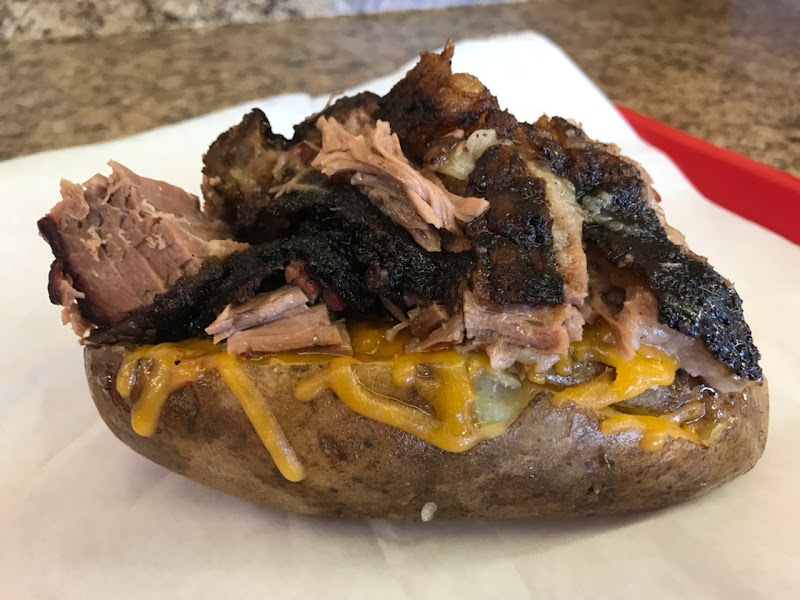 Bottomless Pit BBQ & Catering - photo 4