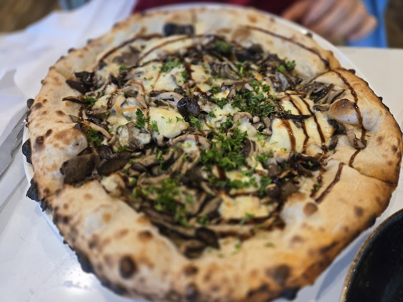 Ema Rossi Pizzeria - photo 5
