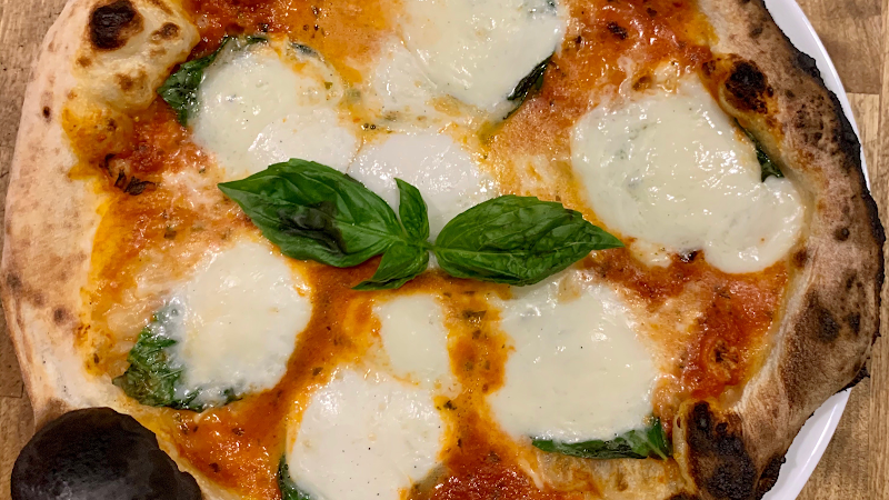 Ema Rossi Pizzeria - photo 3