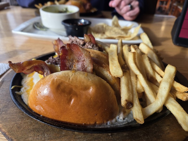 Applebee's Grill + Bar - photo 4