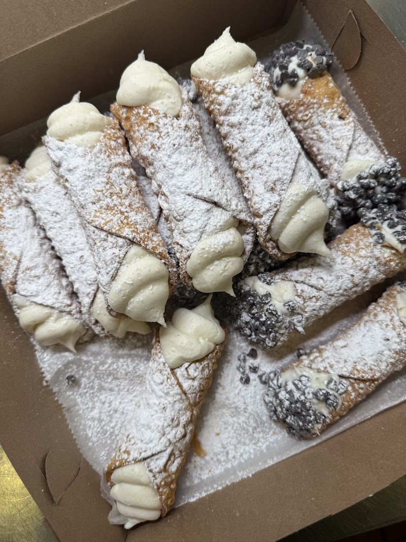 Lola's Italian Kitchen & Market - photo 4